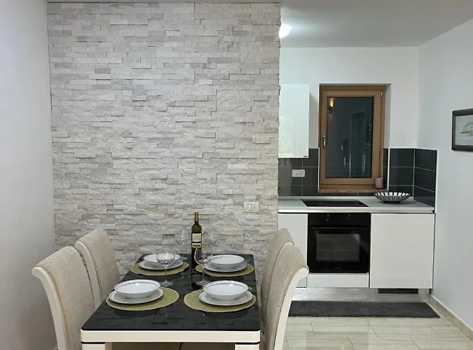 Appartamento Ambasador Makarska